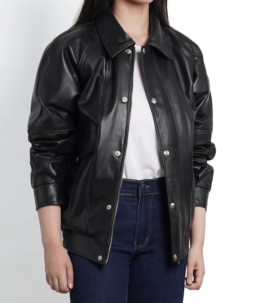 Black Leather Oversized Bomber Jacket for Women3 Black Leather Oversized Bomber Jacket for Women